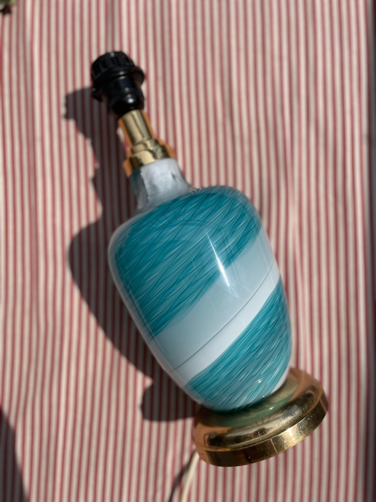 Murano bordlampe med blåt swirl