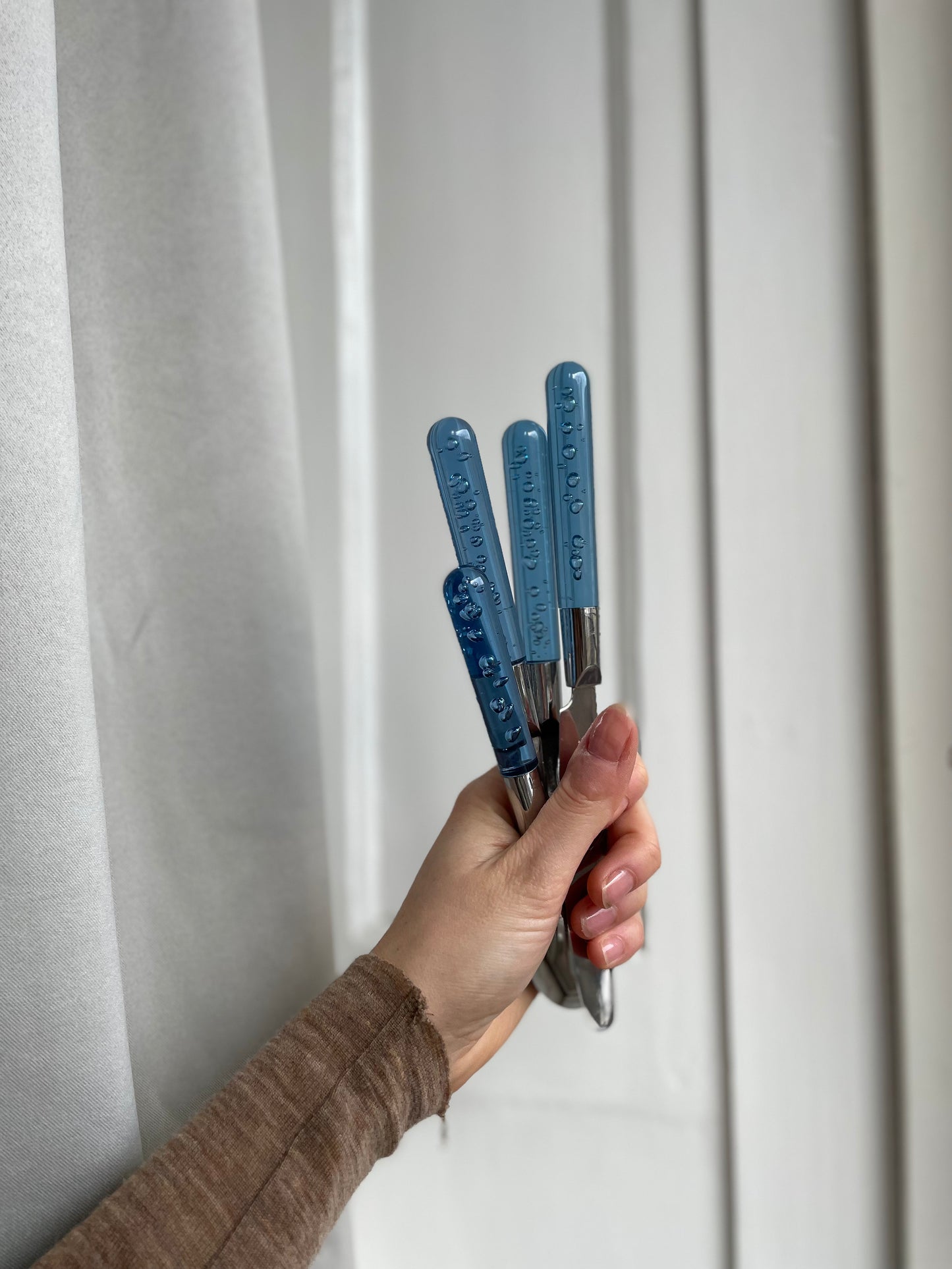 Bubble cutlery for 6 - blue plastic