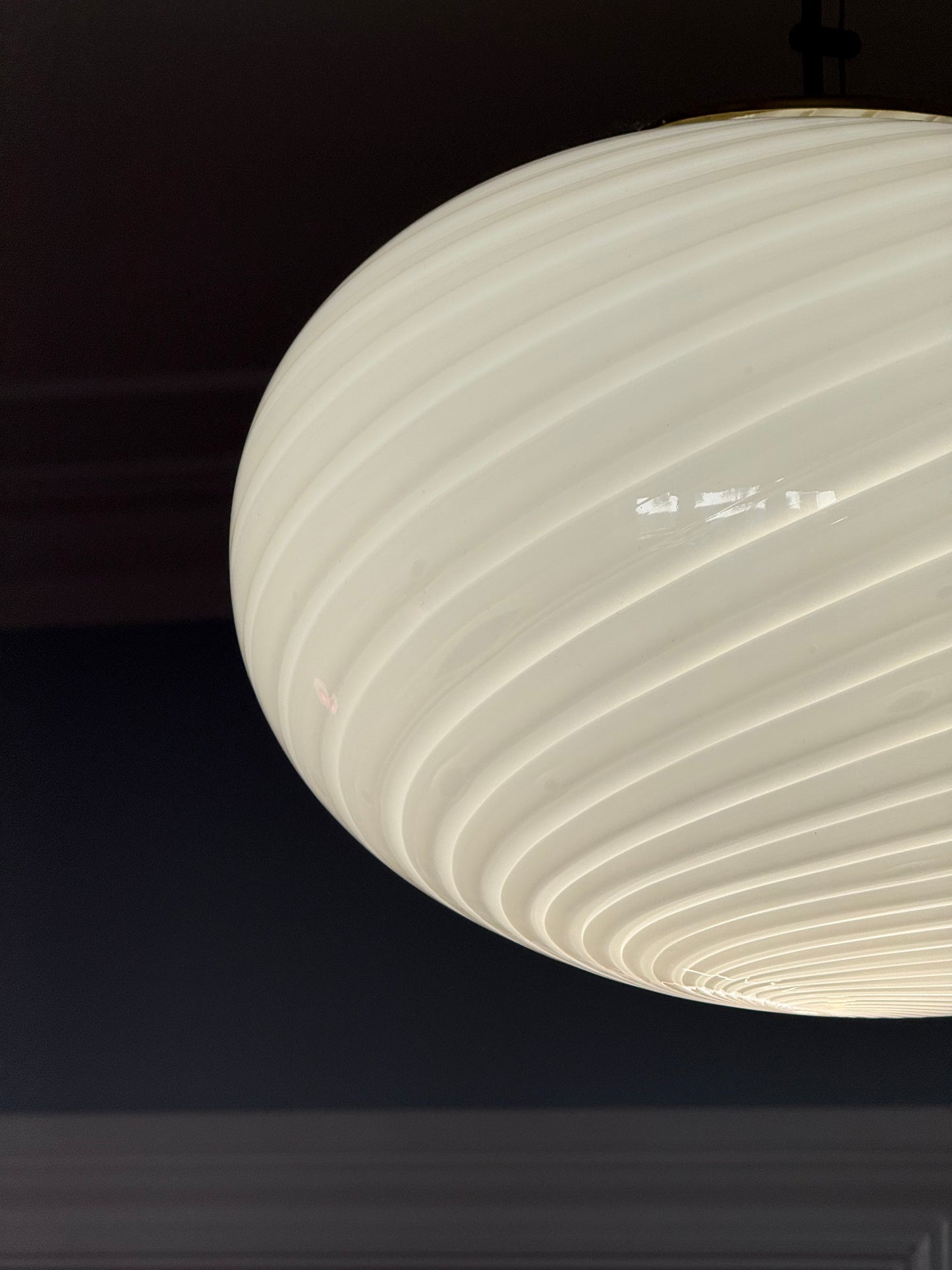 Vintage murano oval pendel 40cm hvid swirl