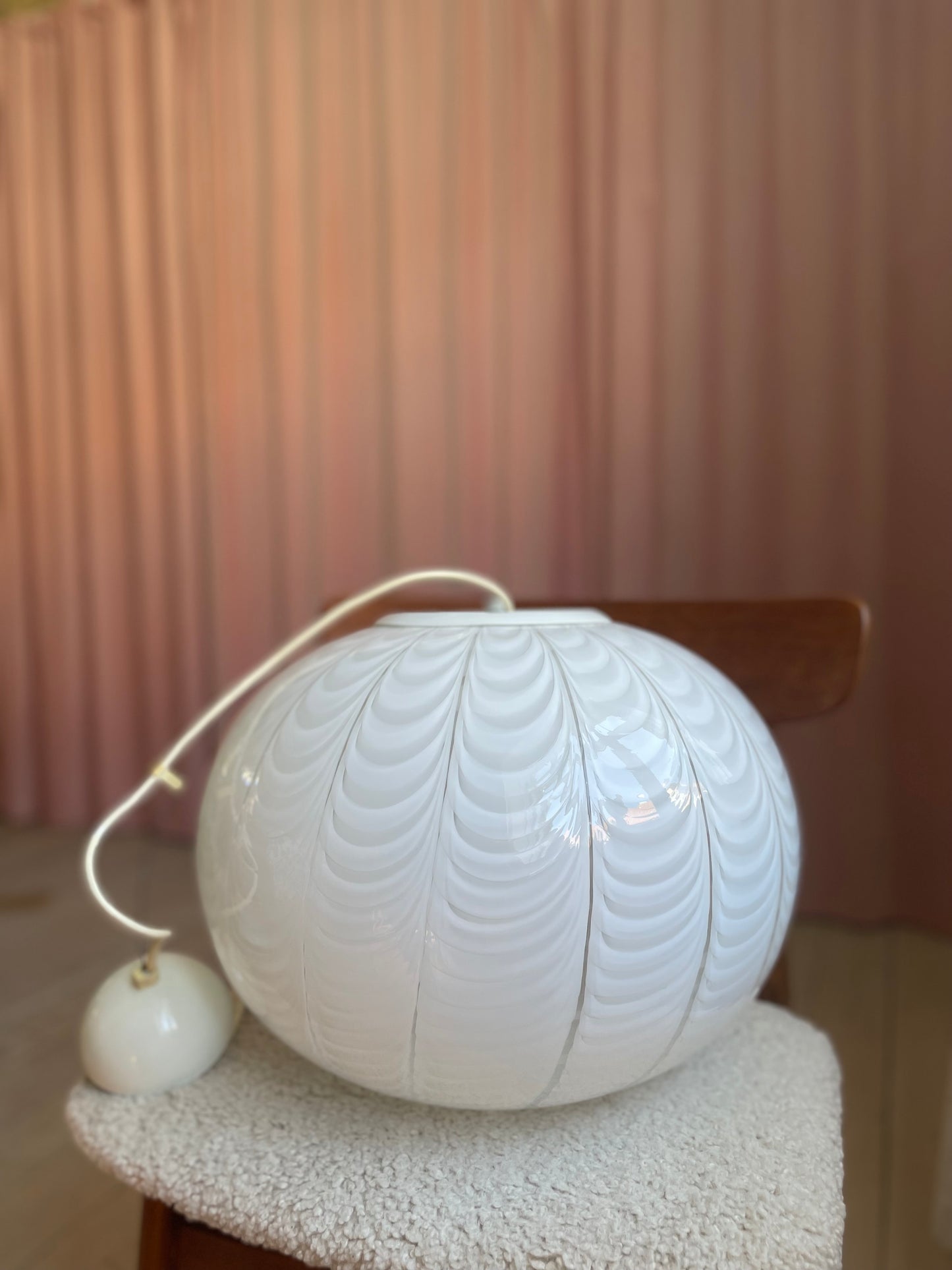Vintage Murano oval peacock pendel 42cm