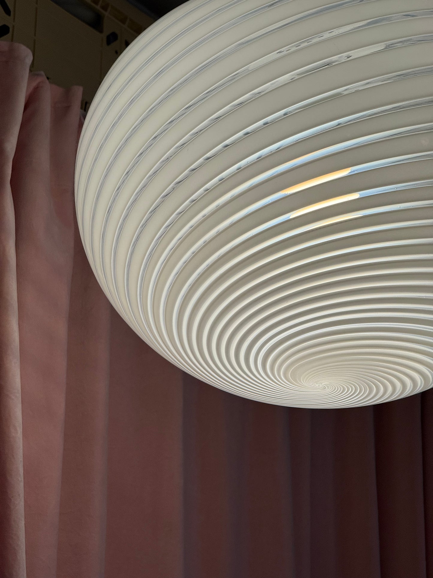 Vintage murano oval pendel loftlampe 39cm hvid swirl
