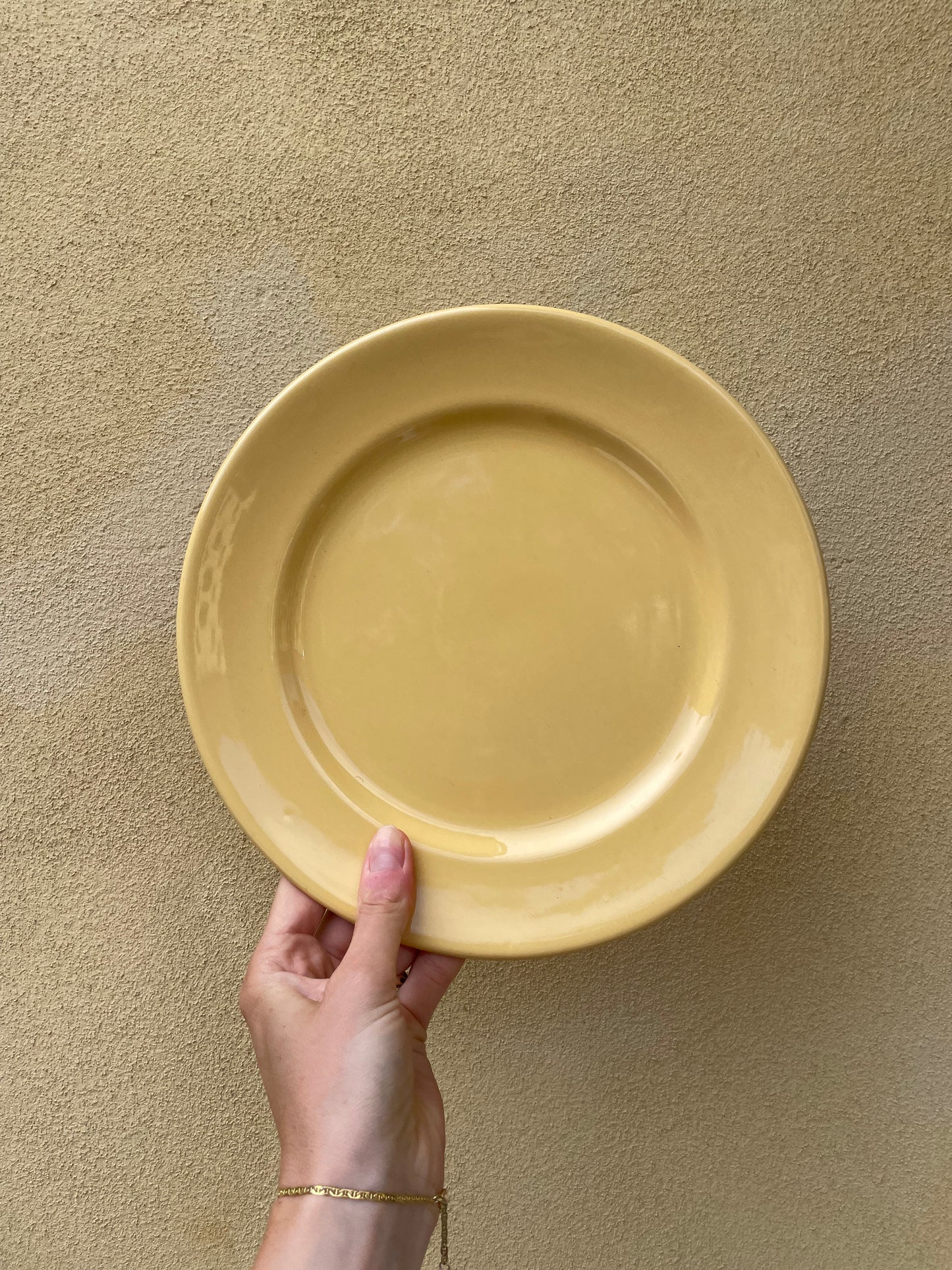 Gule engelske middagstallerkener
