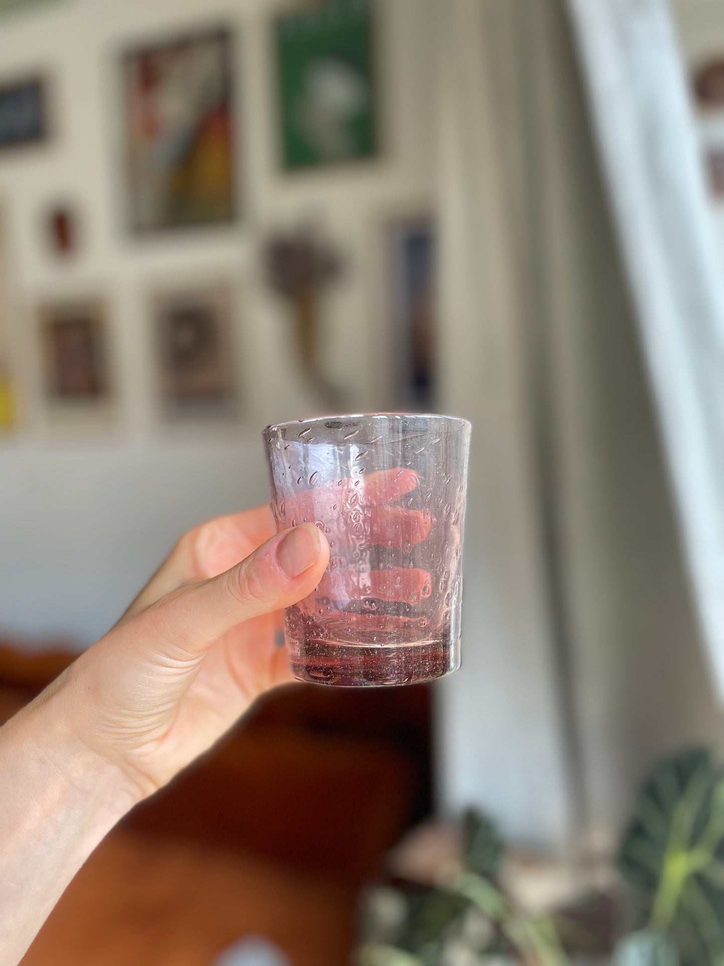Sæt af 2 glas med bobler