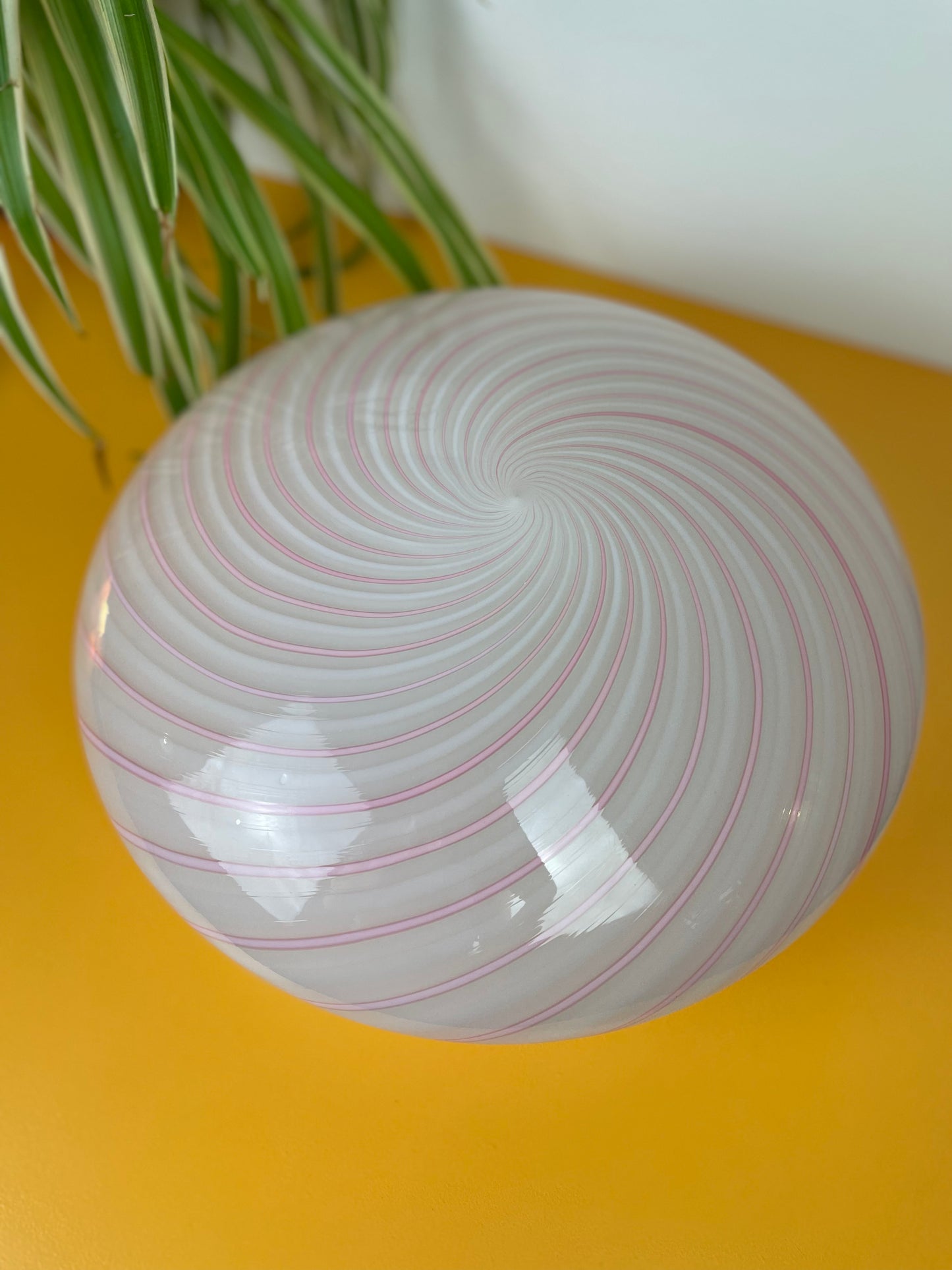 Vintage Murano væglampe med lyserødt swirl 36cm