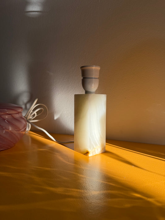 Lampe fod i marmor