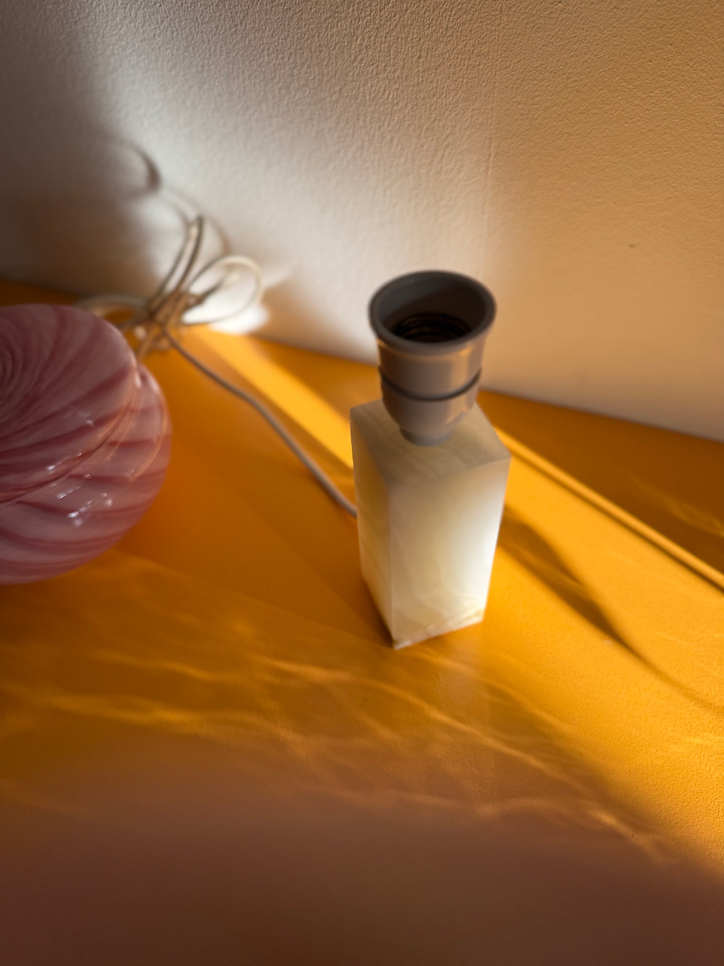 Lampe fod i marmor