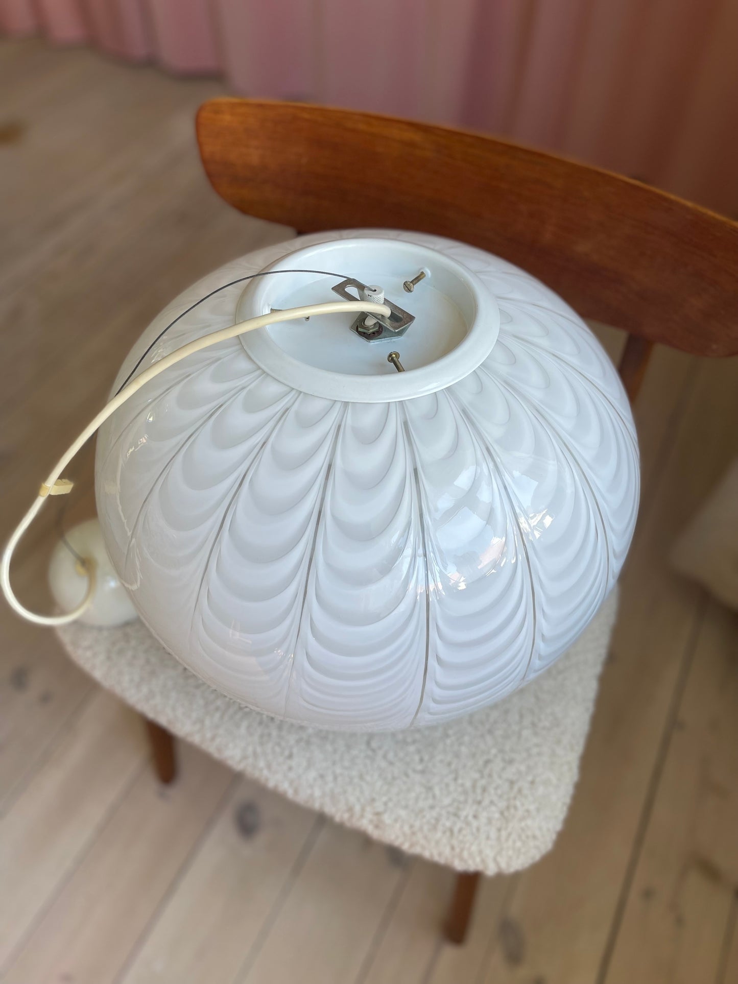 Vintage Murano oval peacock pendel 42cm