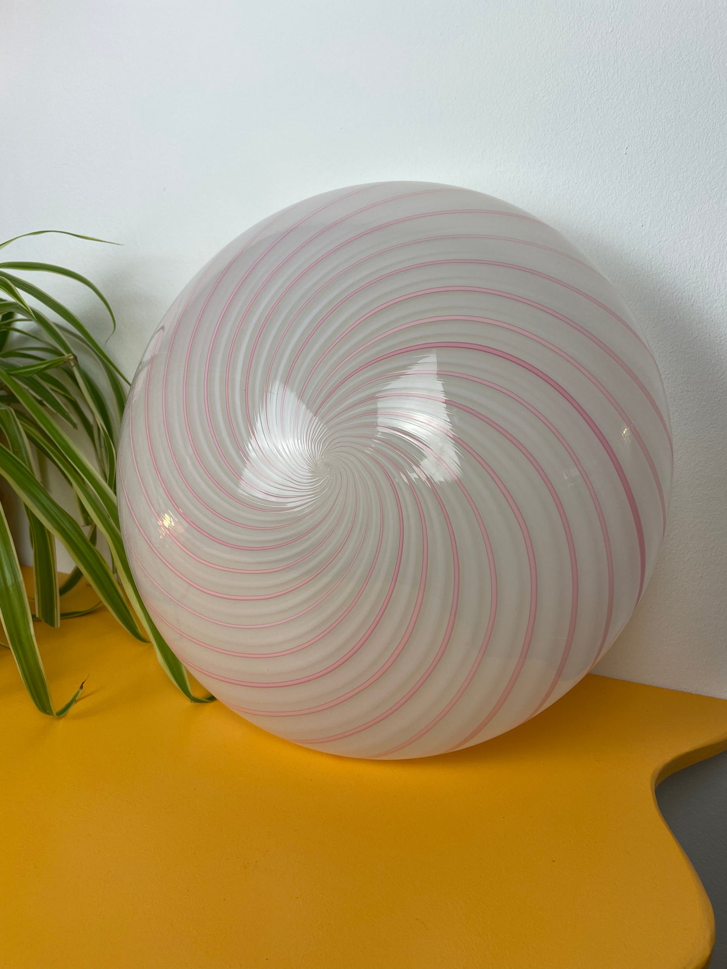 Vintage Murano væglampe med lyserødt swirl 36cm