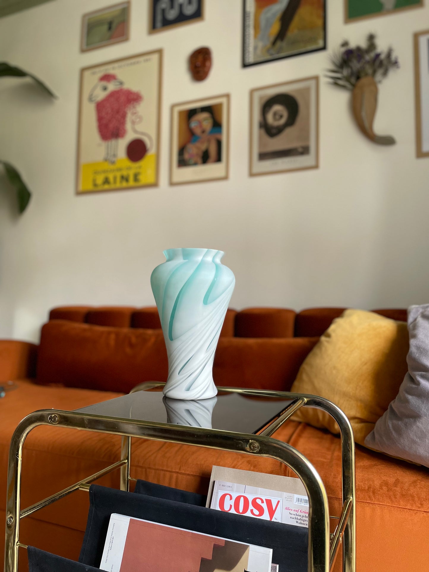 Italiensk grøn og hvid vase med swirl effekt