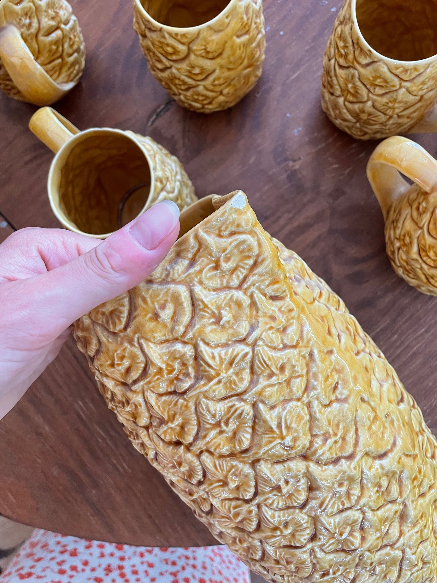 Pineapple set with cups and jug