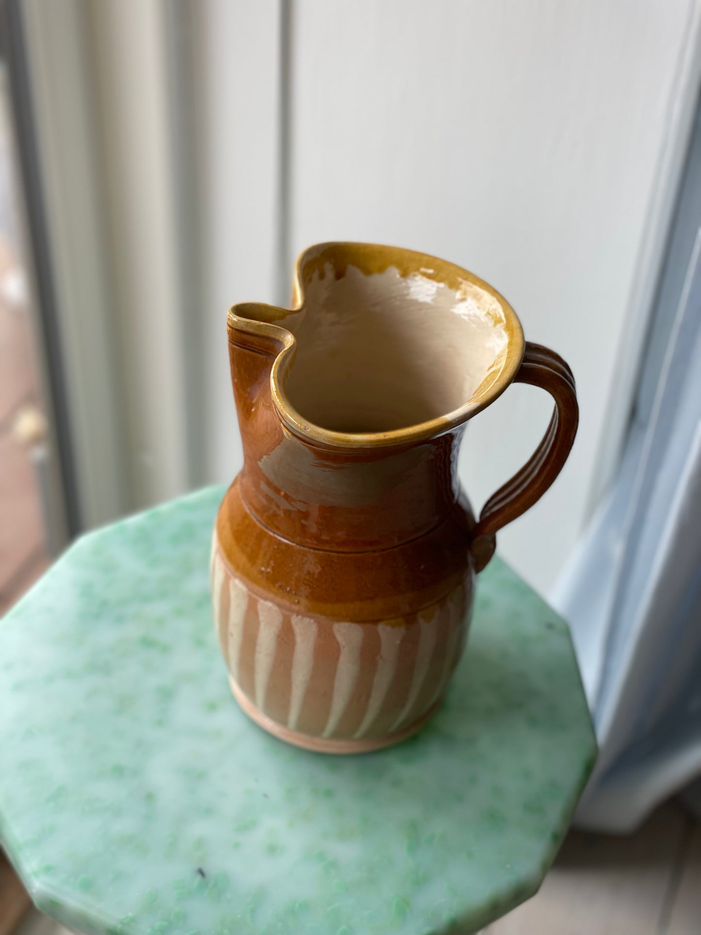 Earthenware jug 1.5 litres