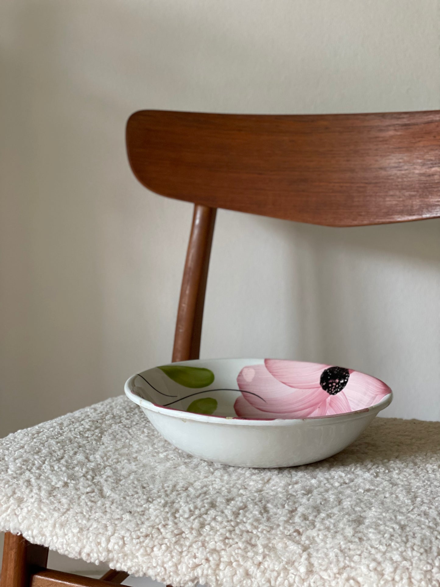 Italian bowl with pink flowers