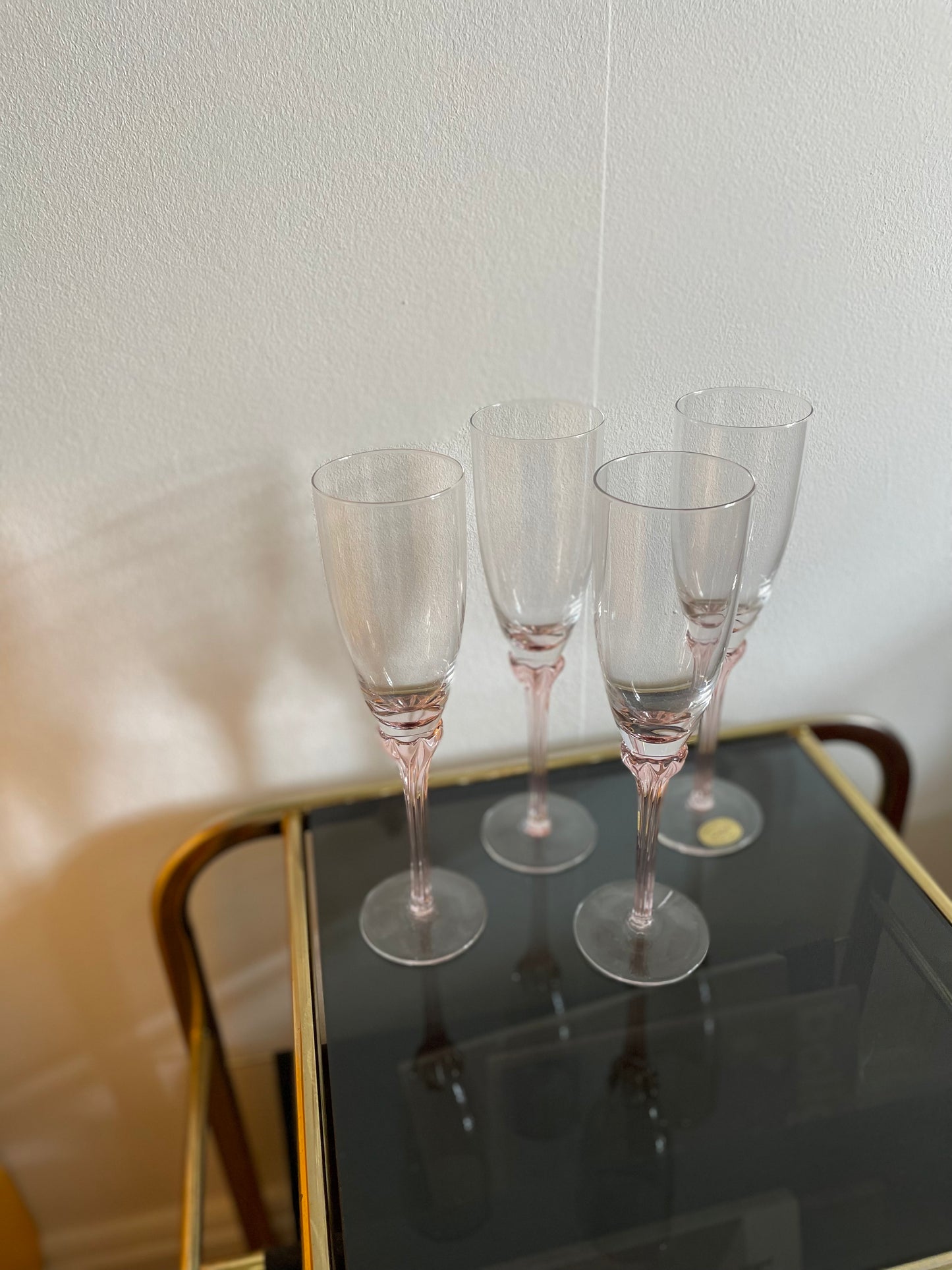 Sæt af 2 Champagneglas med Rosa fod