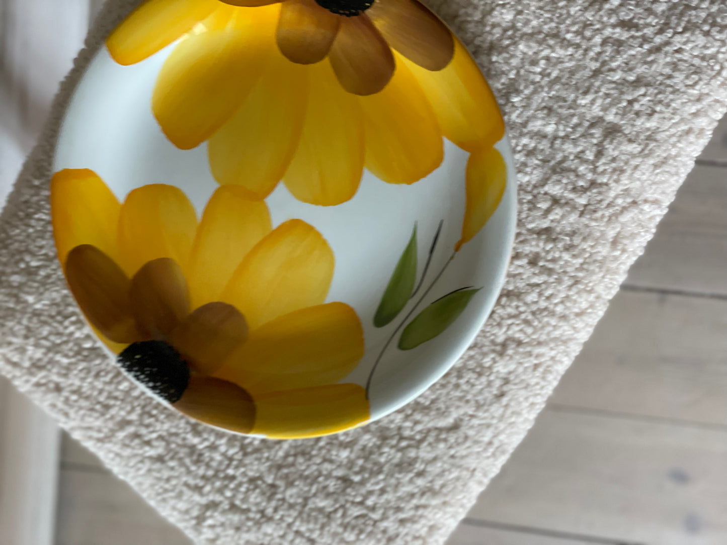 Italian dinner plates with yellow flowers