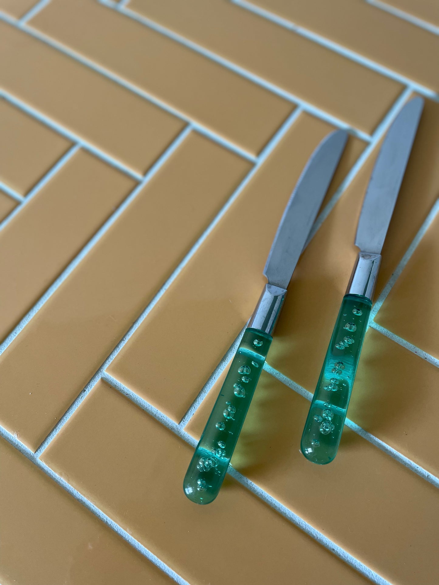 Bubble knives - green plastic