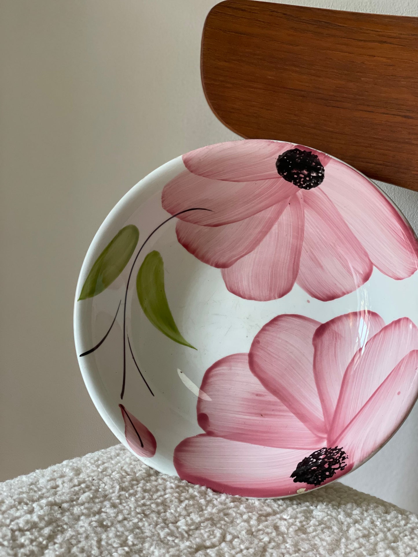 Italian bowl with pink flowers