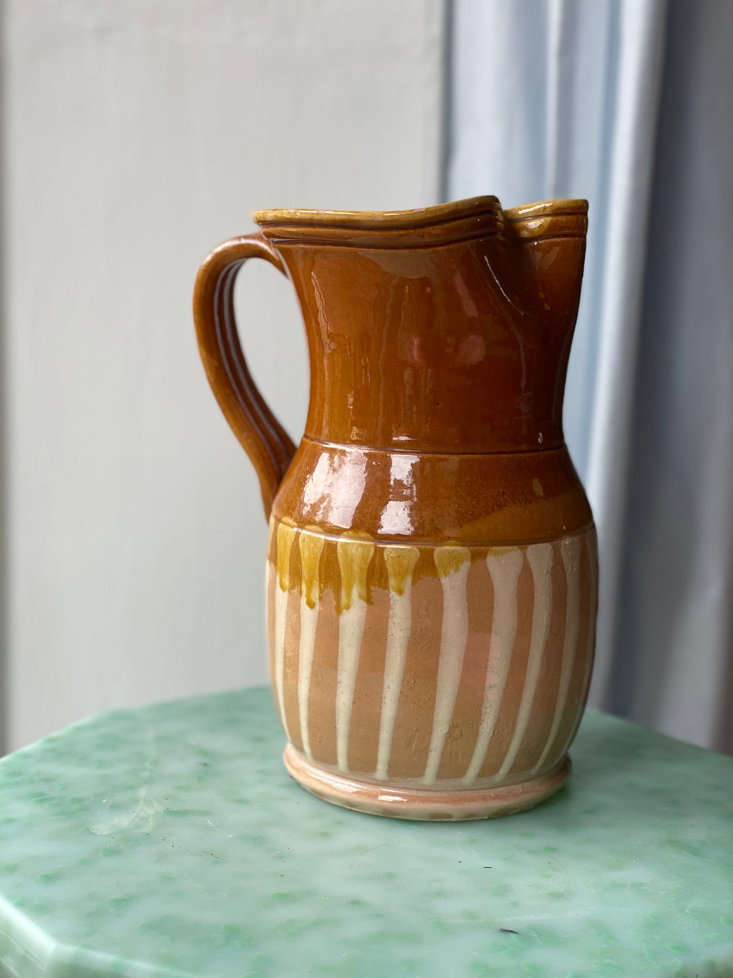 Earthenware jug 1.5 litres