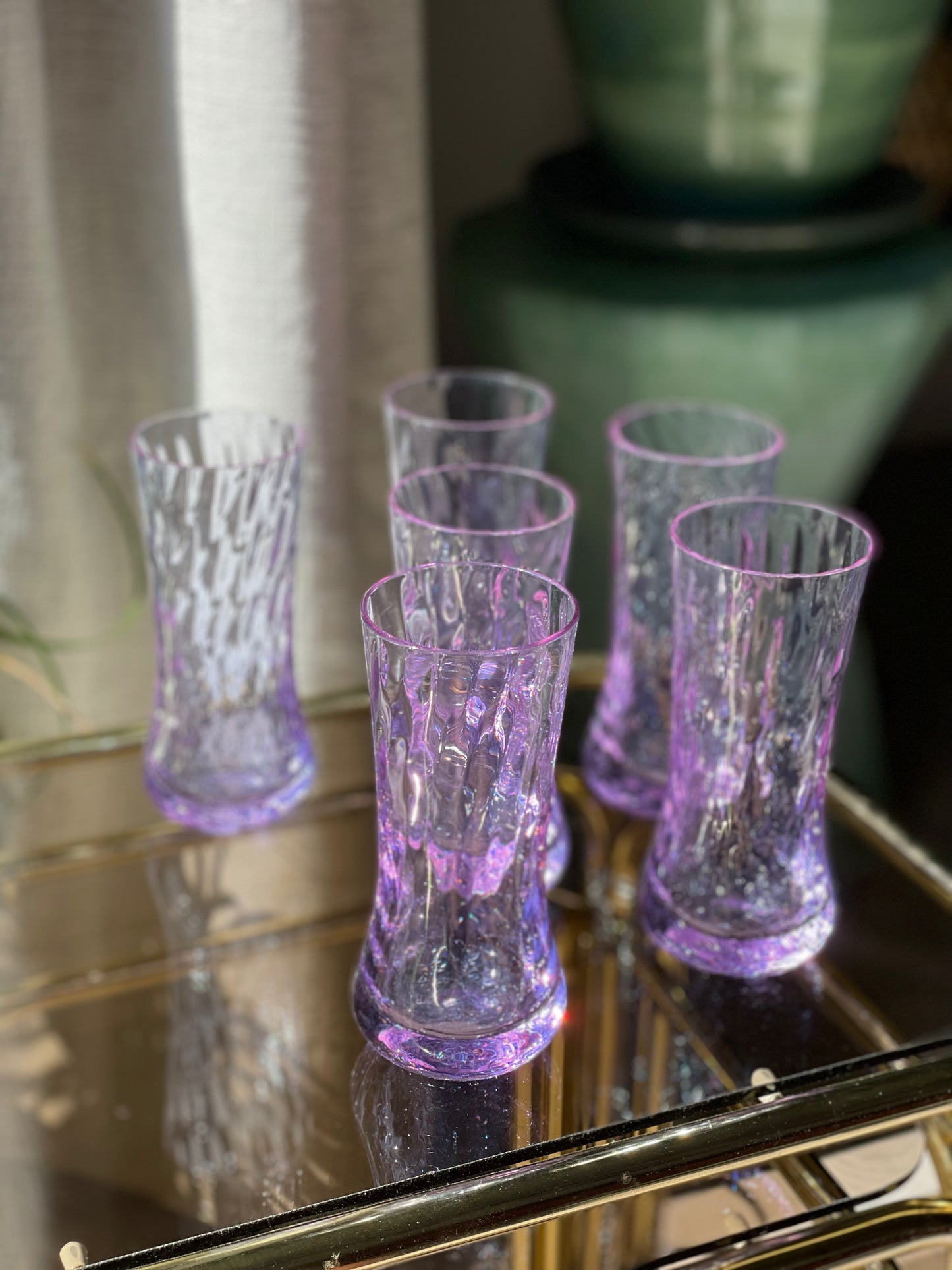Sæt af 2 lilla riflede vandglas