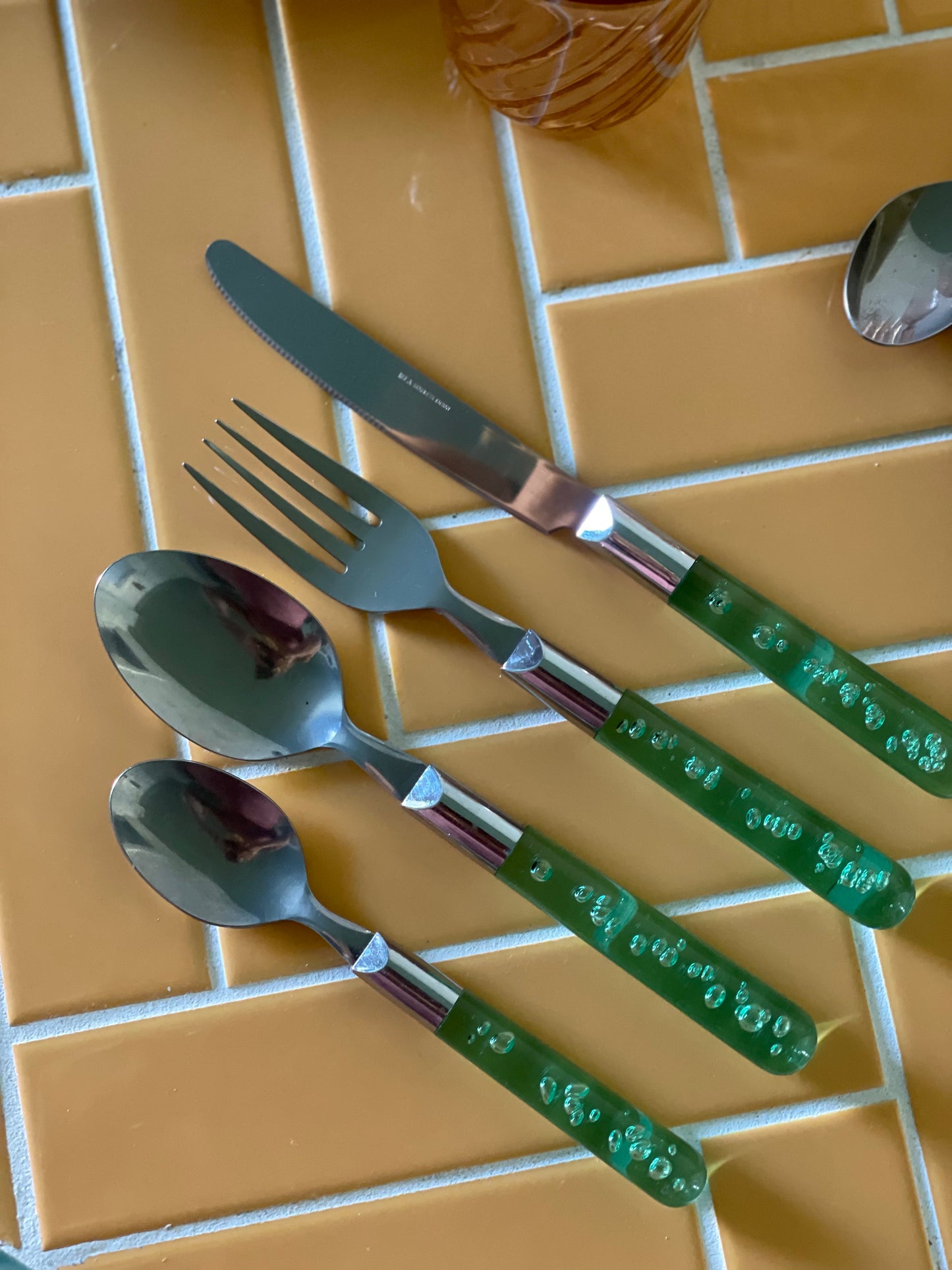 Bubble cutlery for 6 - green plastic