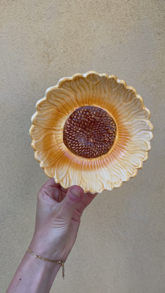Sunflower bowl