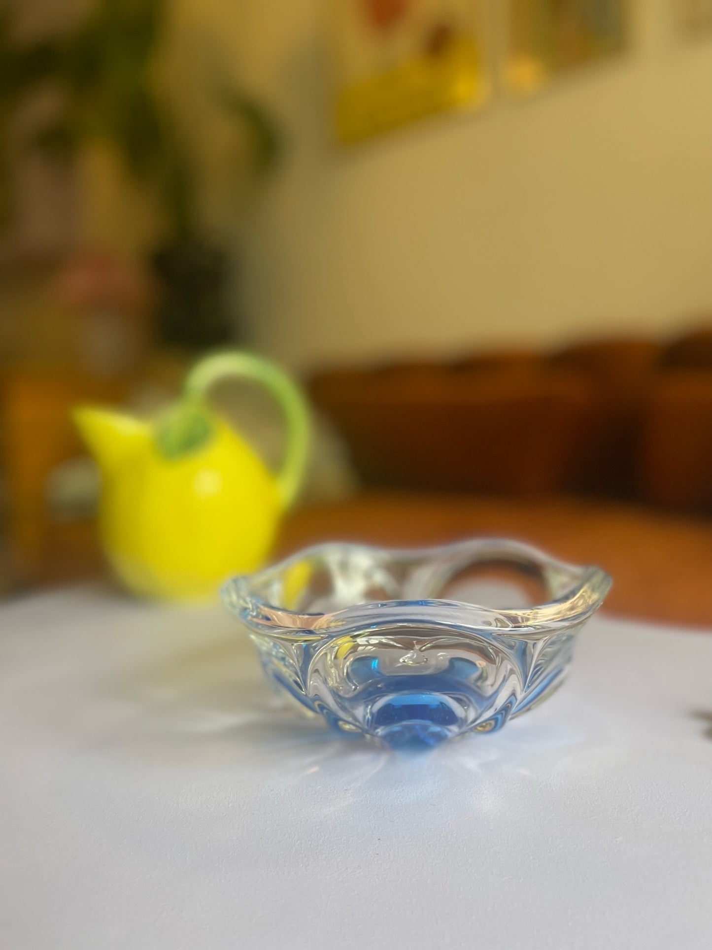 Glasskål med blå femkløver