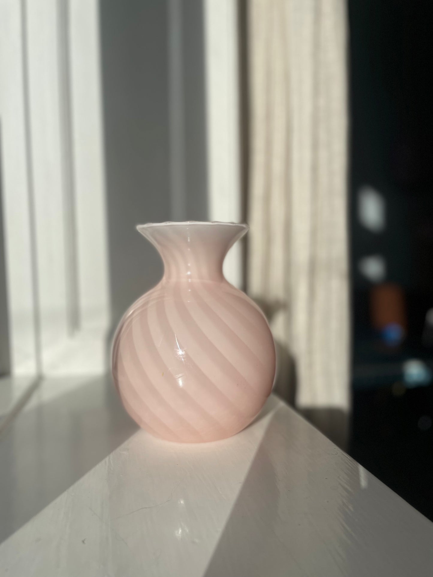 Vintage Murano pink swirl vase