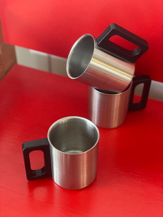 Retro steel cups with plastic handles