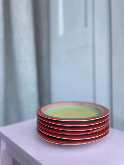 Striped cake or lunch plates