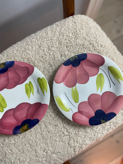 Italian lunch plates with pink flowers