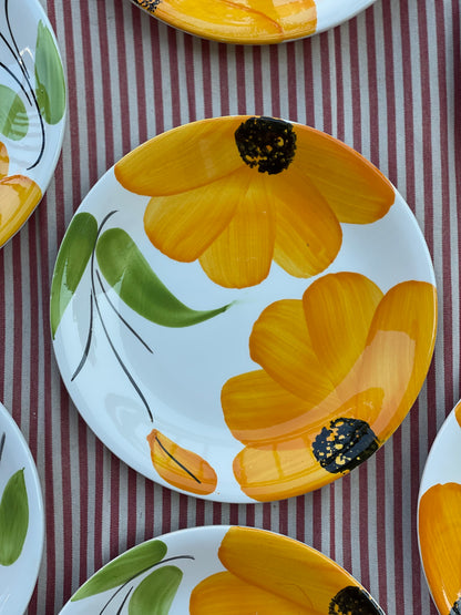 Italian dinner plates with yellow flowers