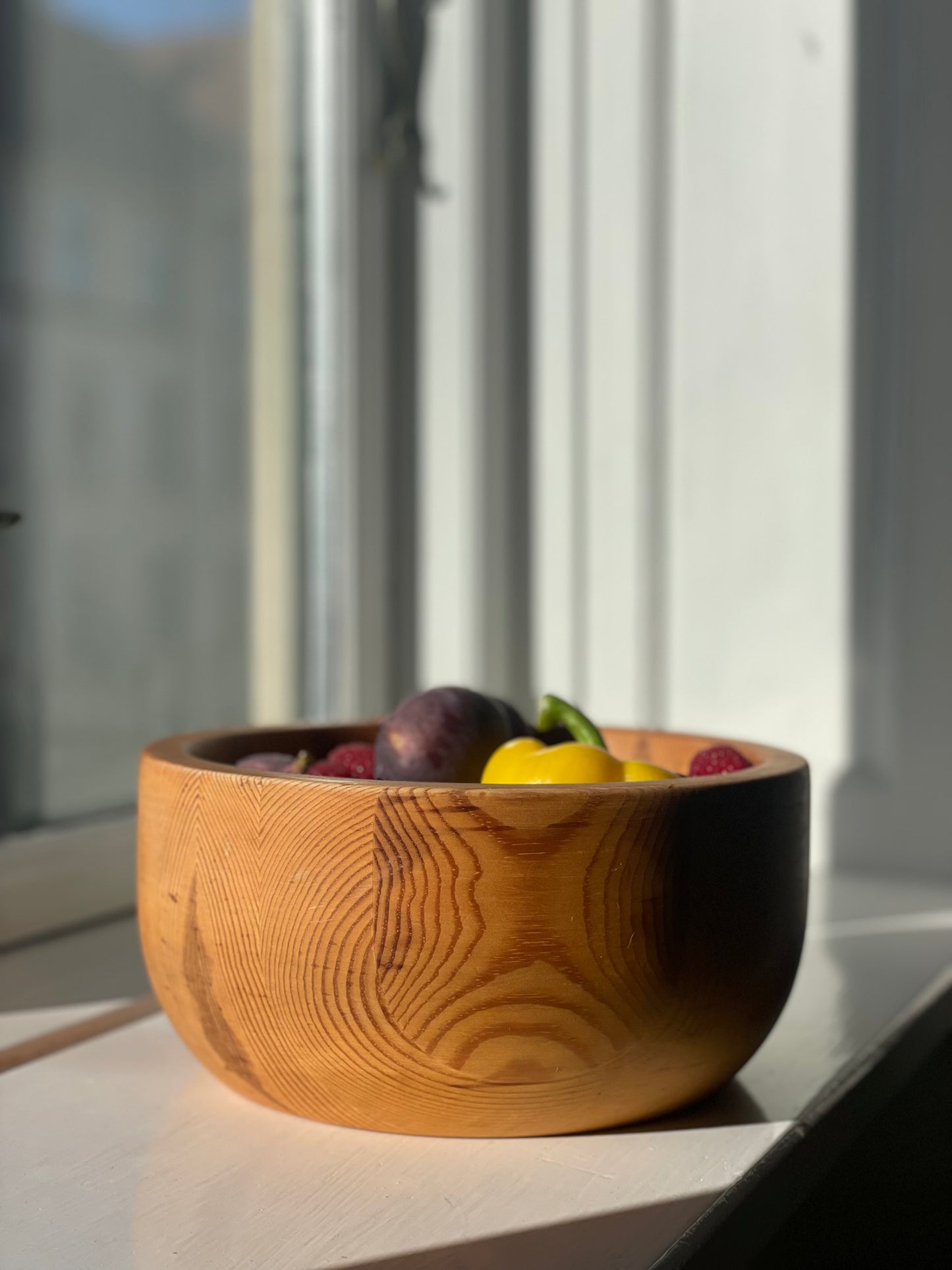 Pine wood bowl