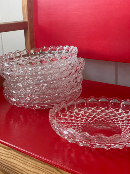 Plates in clear solid glass