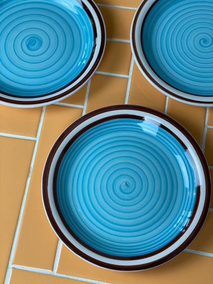 Breakfast plates with blue swirl