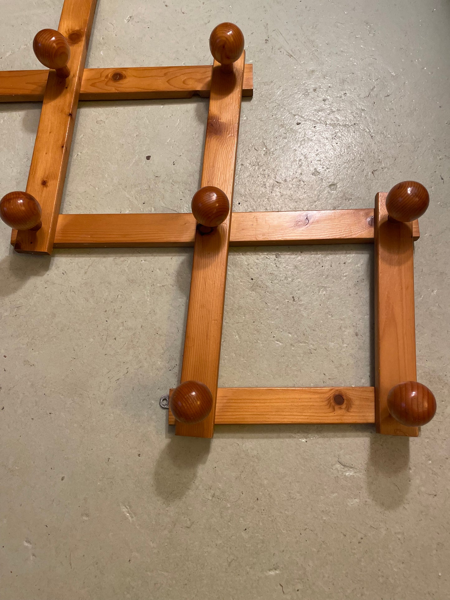 Pine wood coat rack