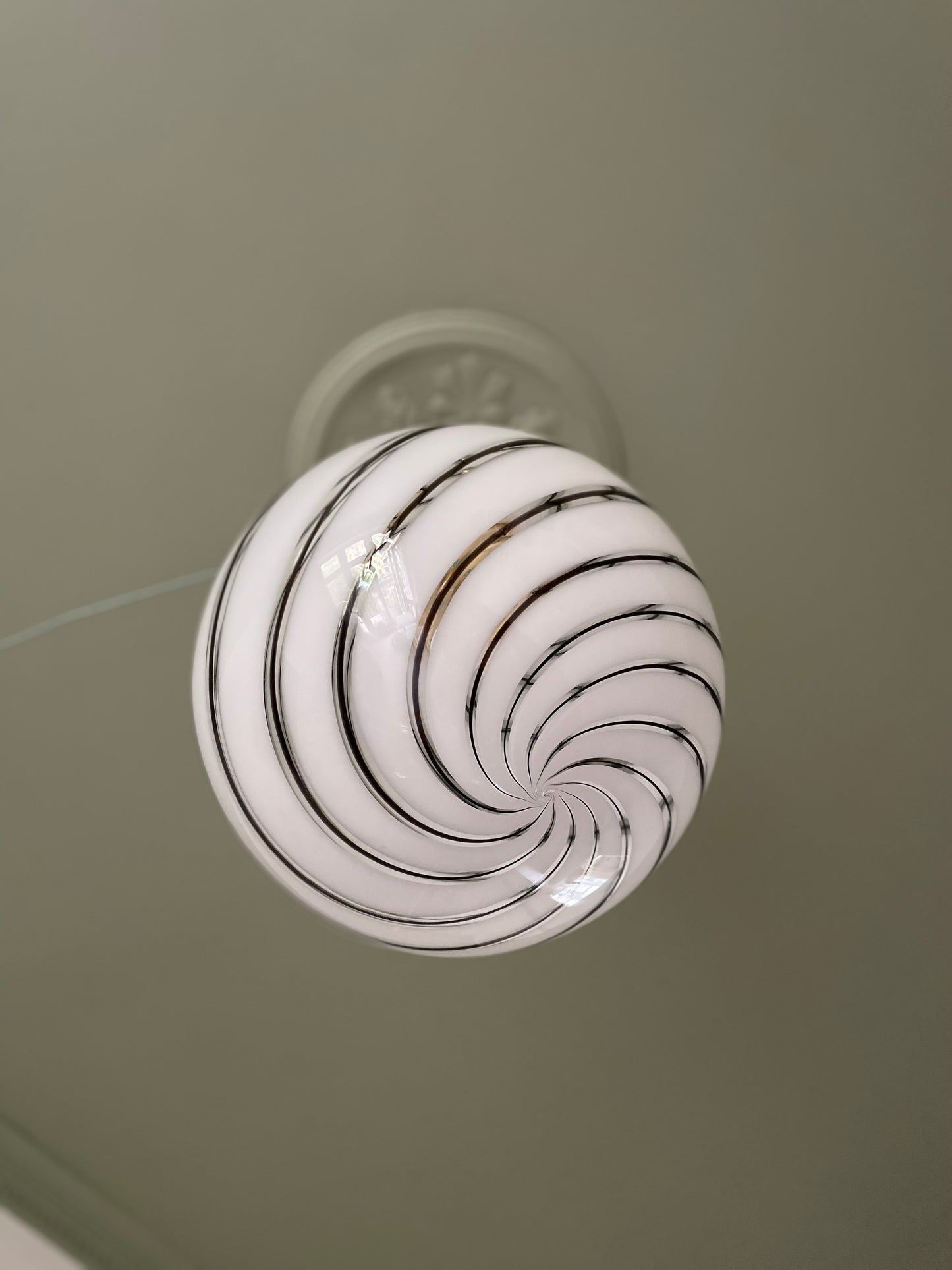 Vintage Murano pendant with swirl 43cm