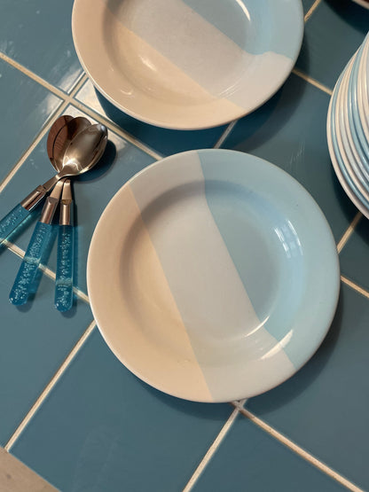 Deep plates in striped blue shades