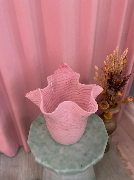 Pink Murano tulip glass vase with swirl