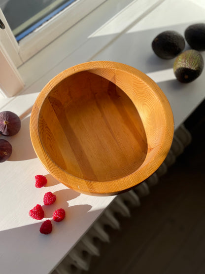 Pine wood bowl