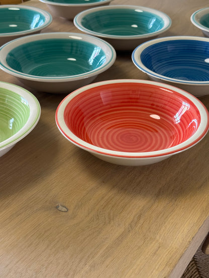 Dybe italienske tallerkener med swirl