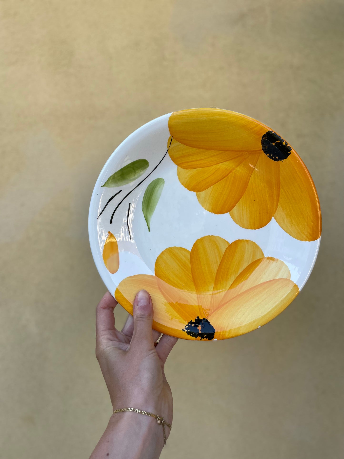 Italian dinner plates with yellow flowers