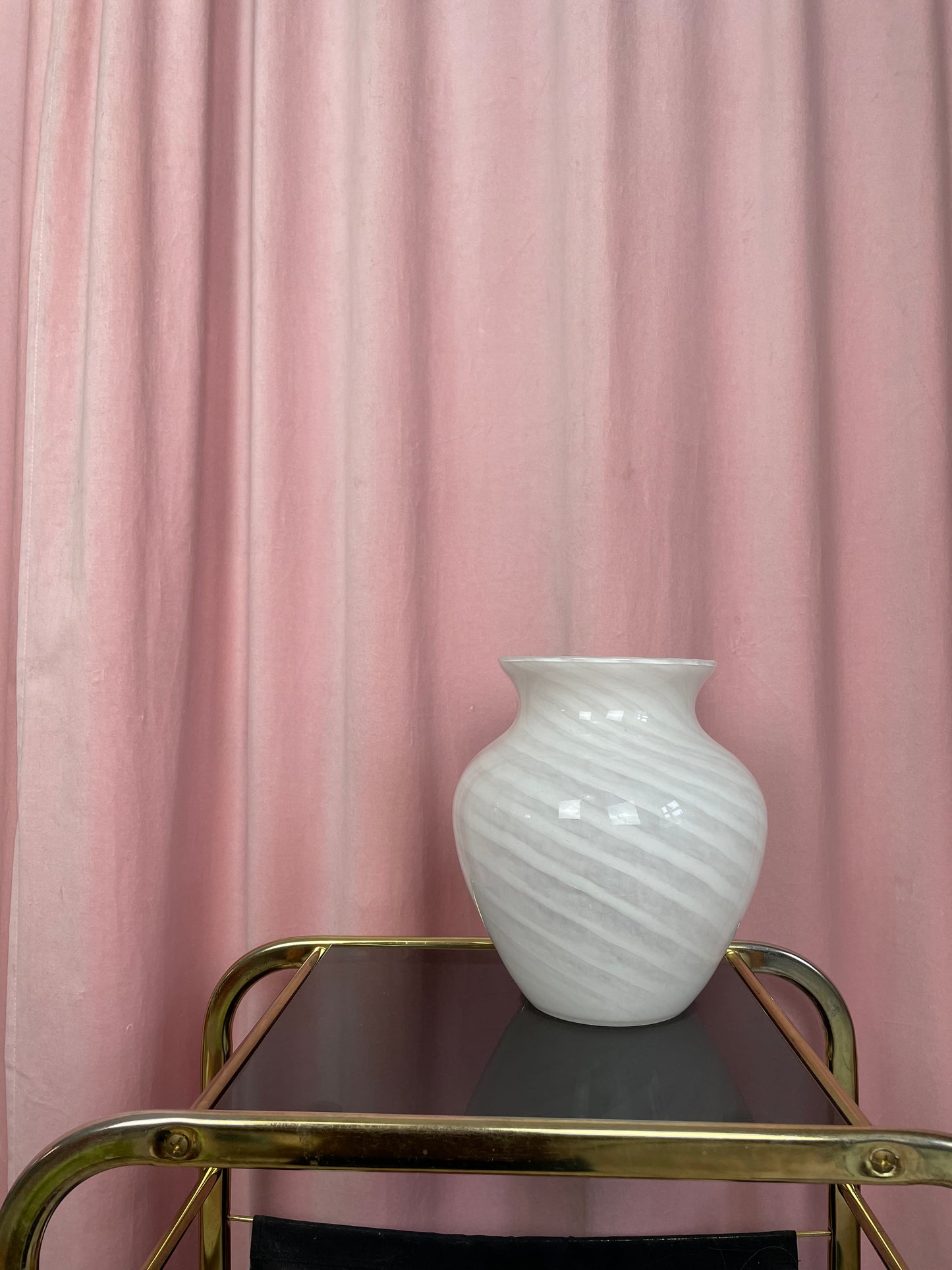 Murano glass vase with milky white swirl