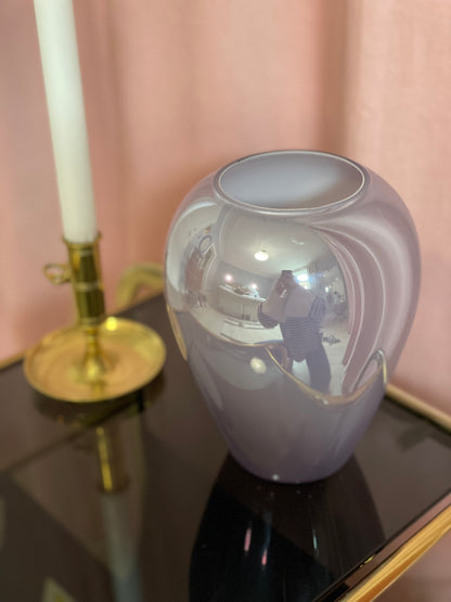 Little vase in mother-of-pearl