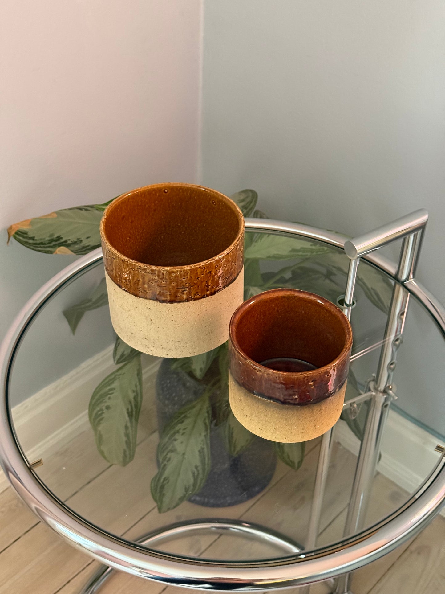 Sæt af to West Germany potter