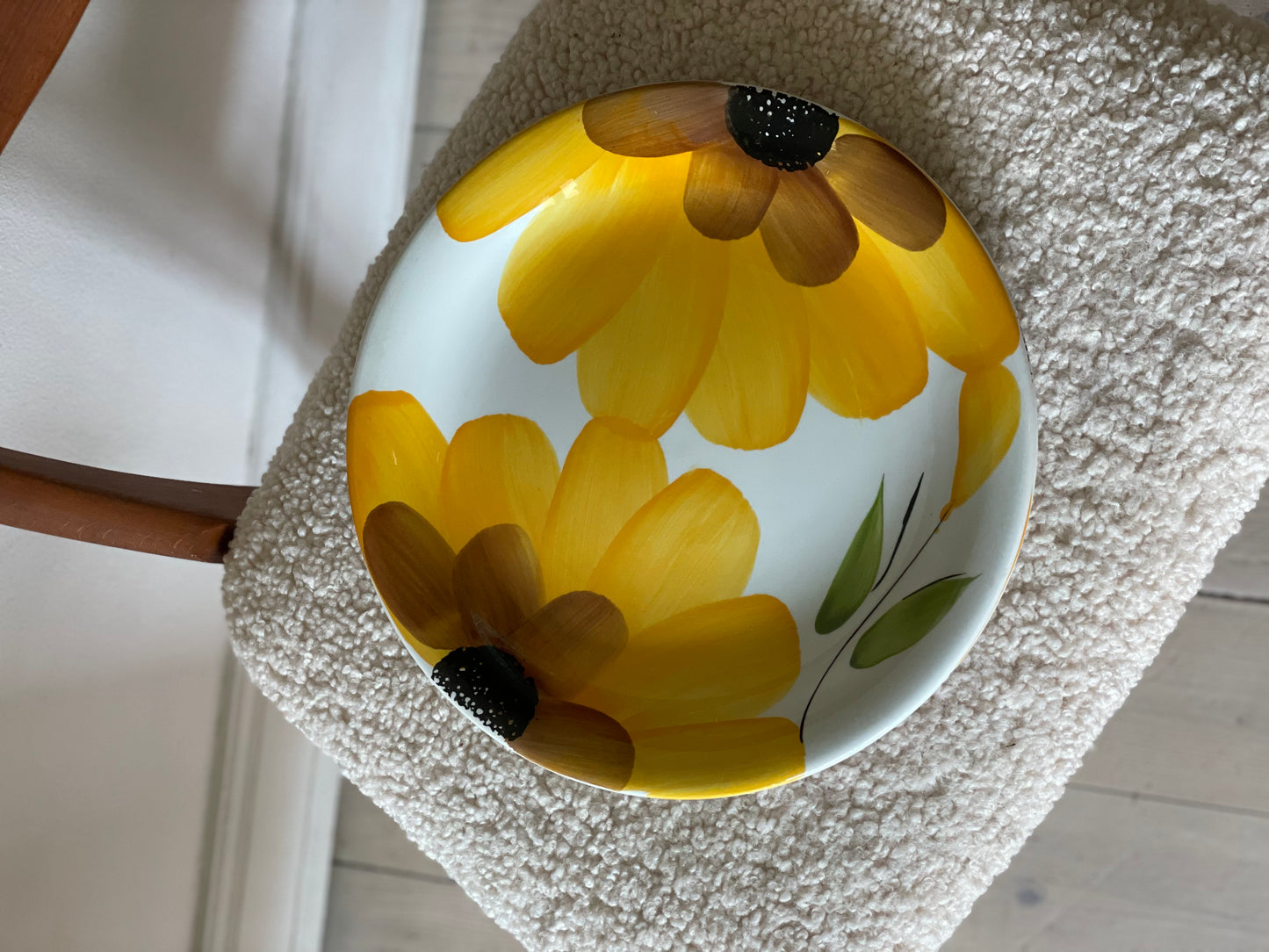 Italian dinner plates with yellow flowers
