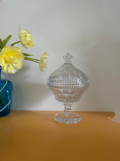 Bonbonniere in solid glass