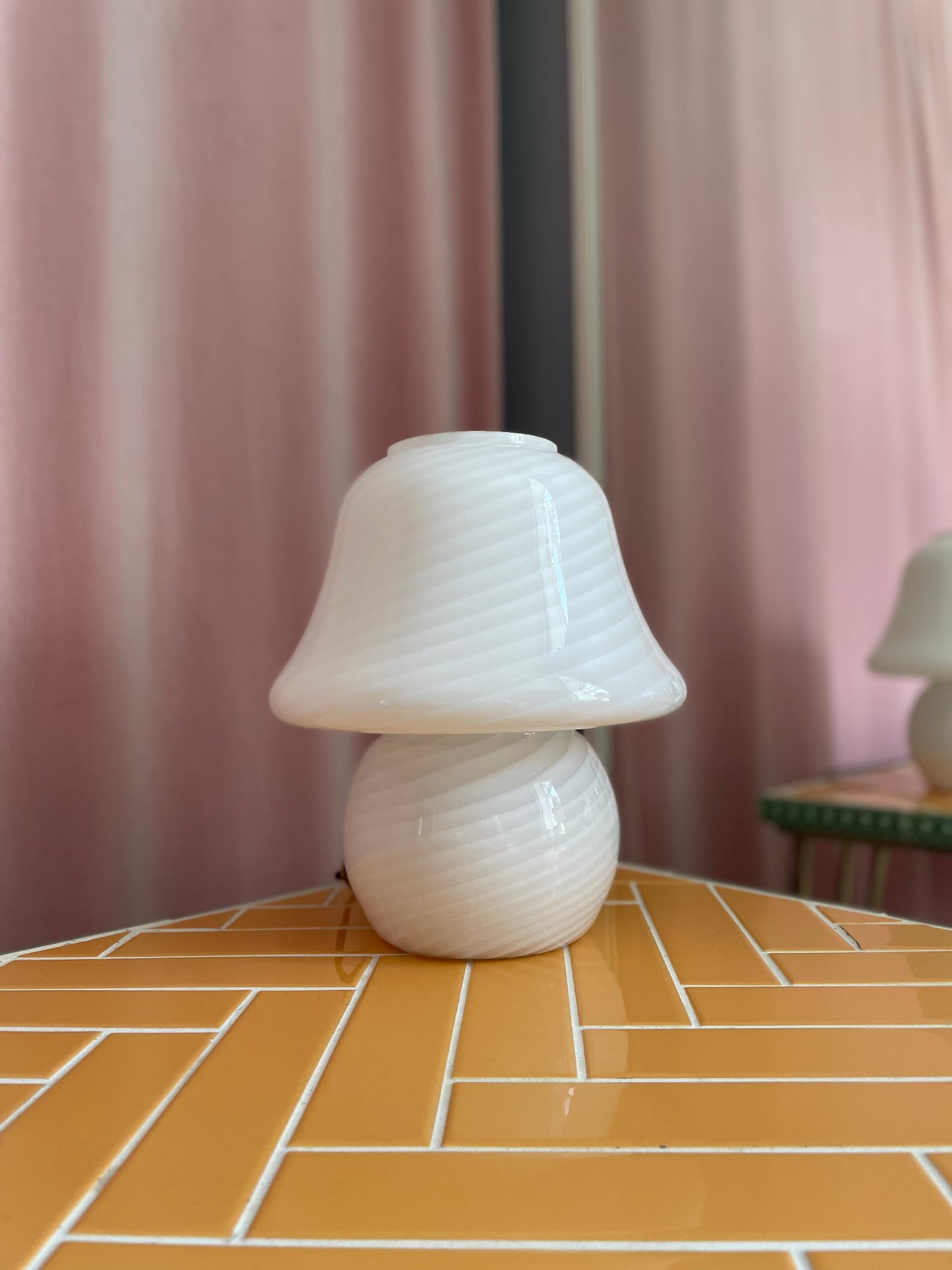 Vintage Vetri Murano mushroom table lamp