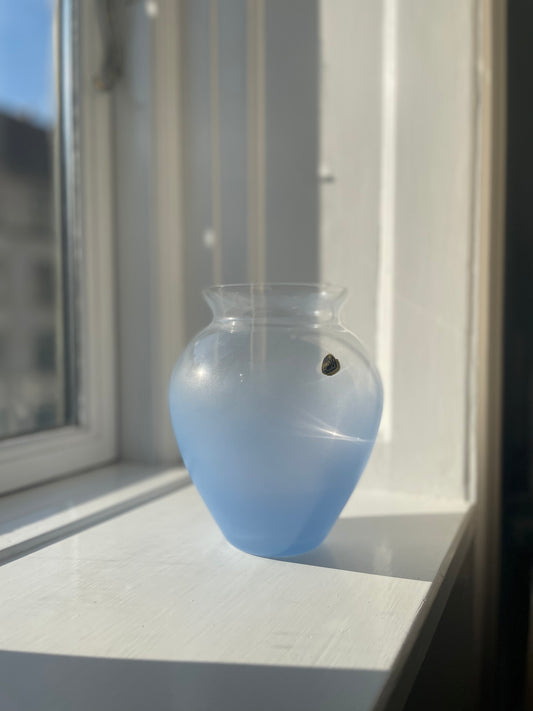 Vase i bøhmisk krystalglas