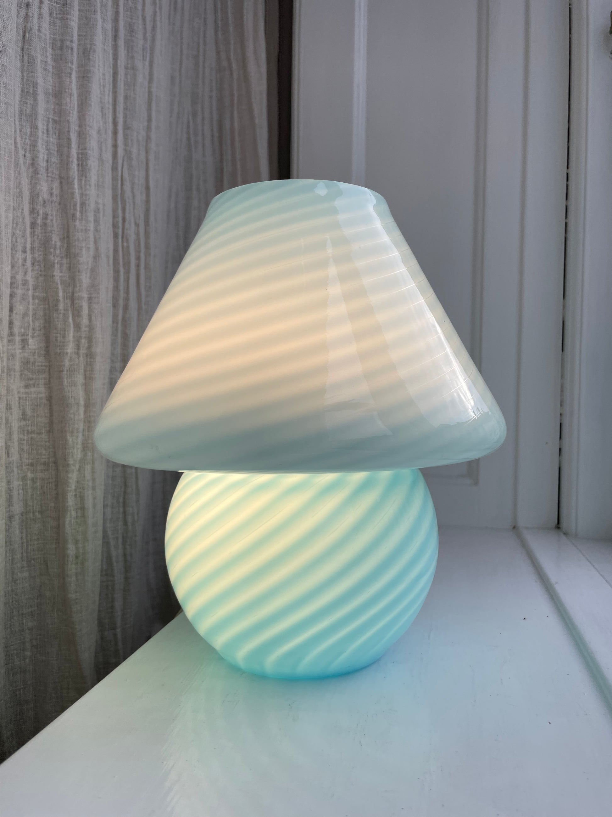 Lysebl vintage vetri Murano swirl mushroom