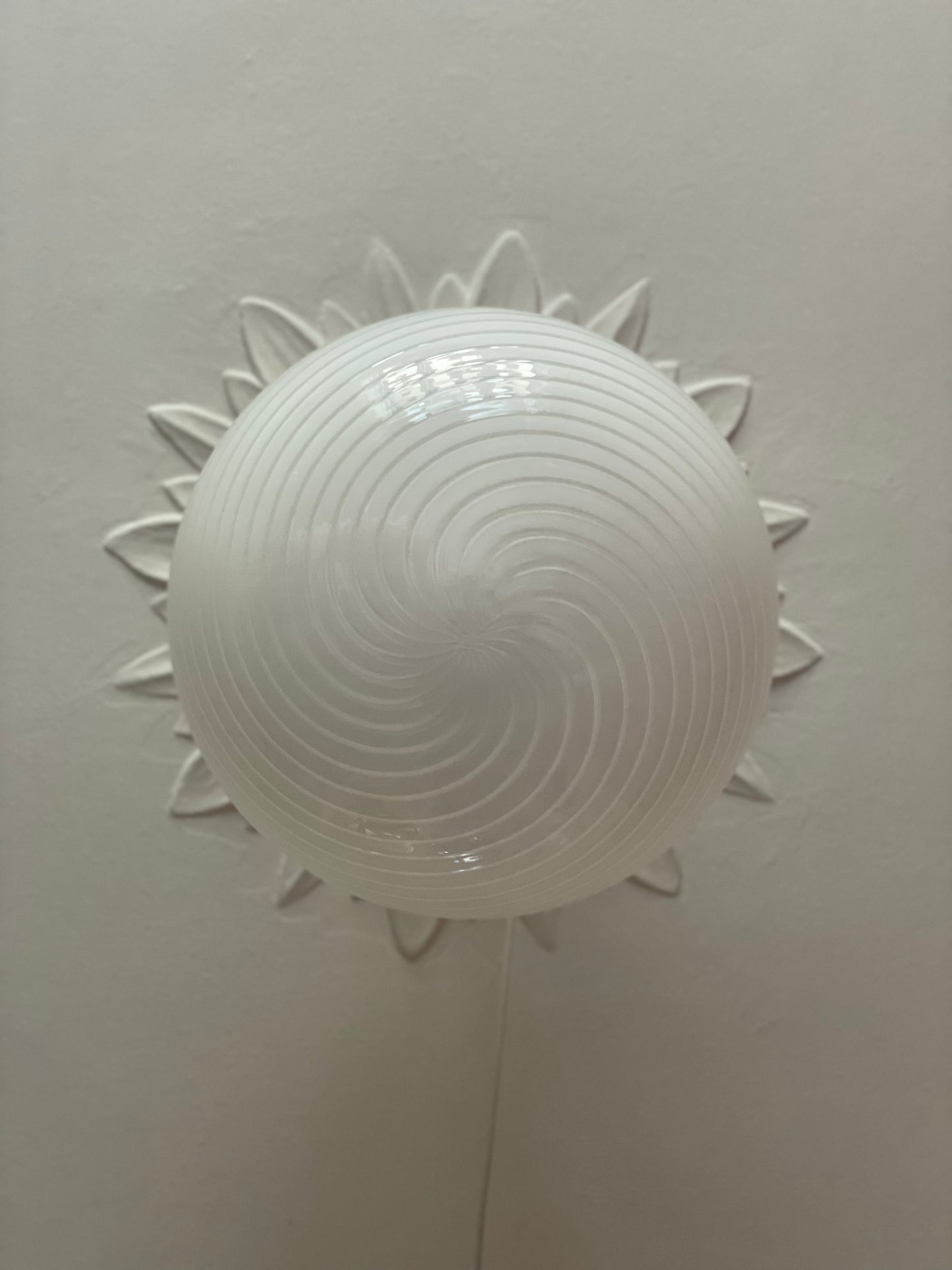Hvid oval swirl vintage murano loftlampe 40cm