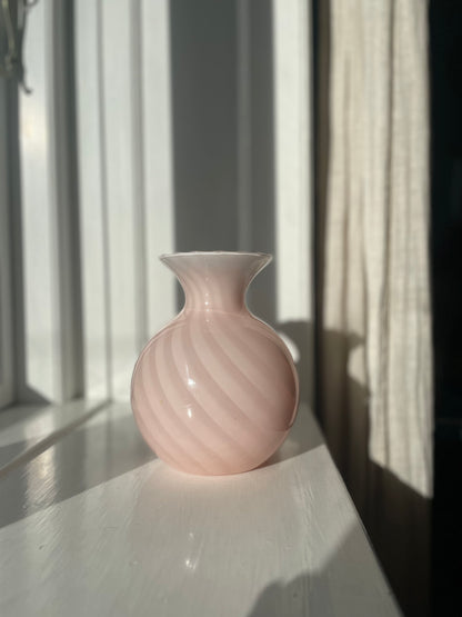 Vintage Murano pink swirl vase